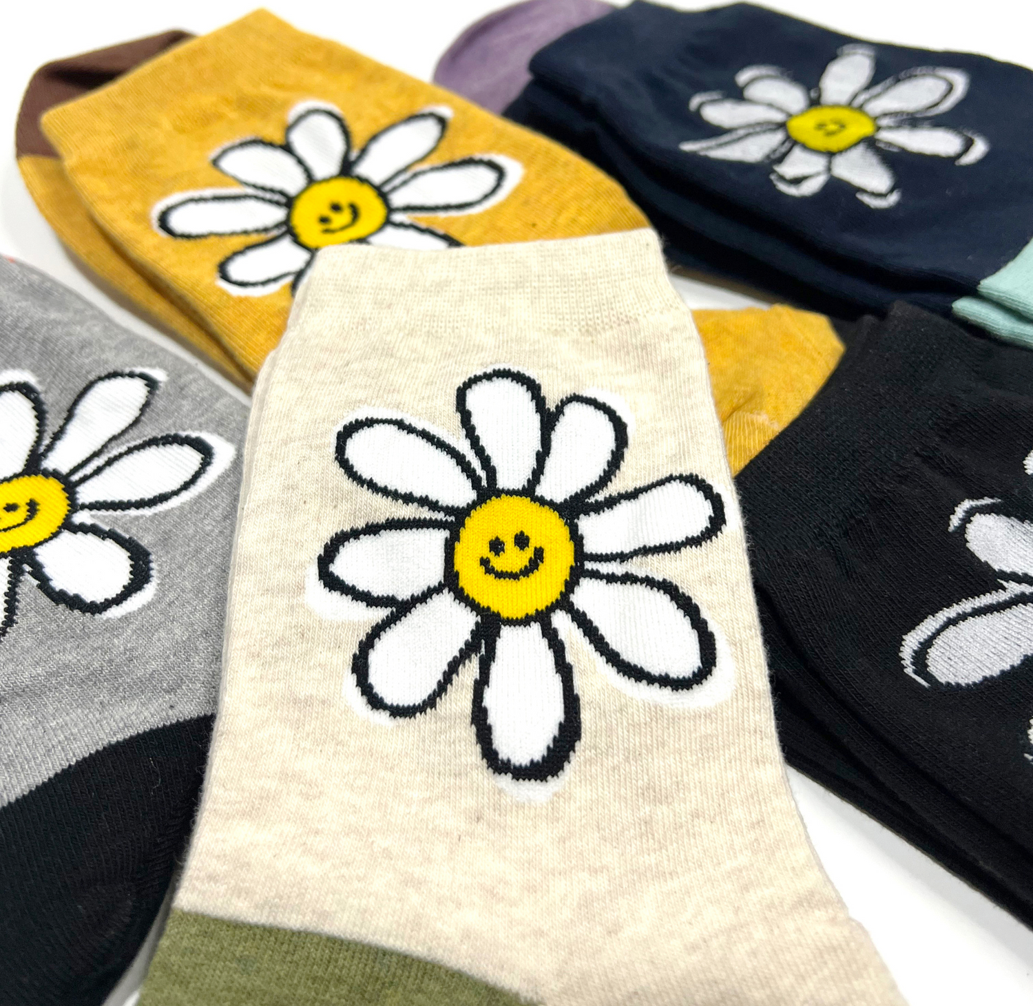 Daisy Days Ahead Socks | Women’s Half Calf